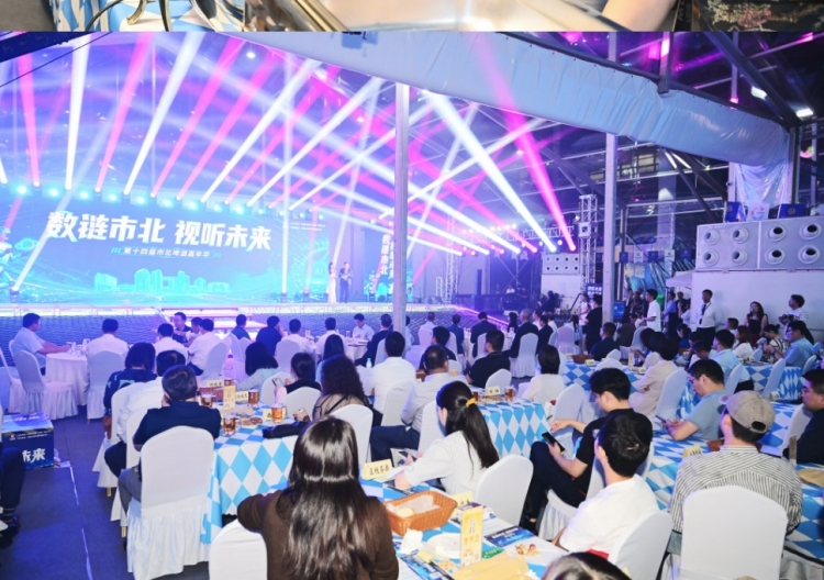 1792135913960928.jpg 活动现场_副本.jpg